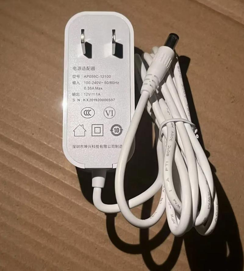 12V 1A DC 5.5/2.1mm 白色電源適配器 全新原件與6000小時可靠性的完美結合